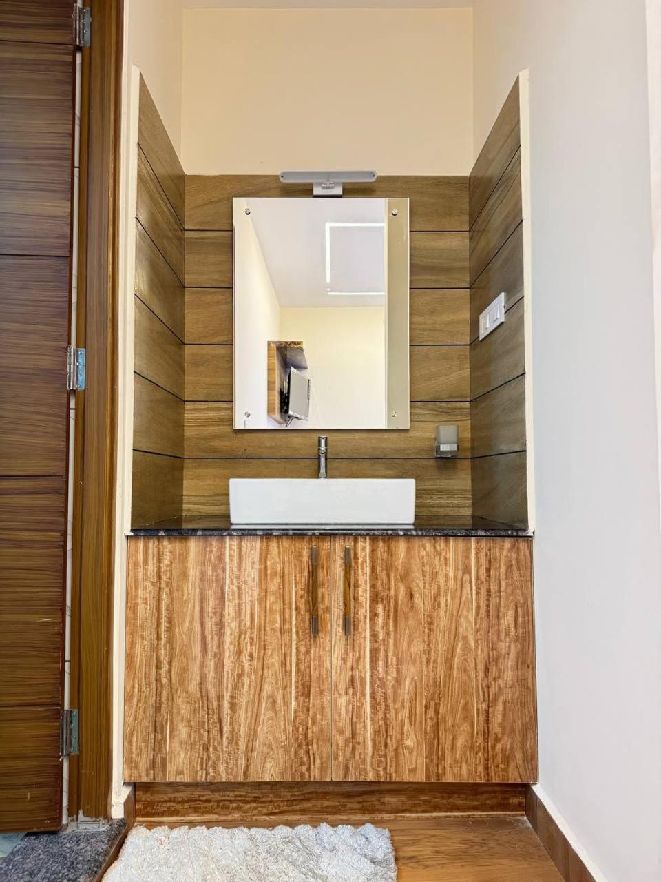 Hotel Krishnakripa Premium Residency Kochi Exterior foto